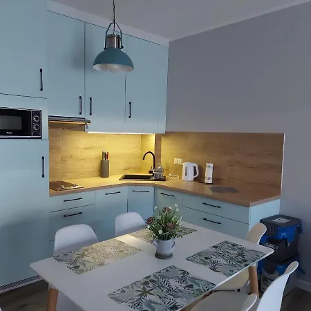 Z Tarasami Miętowy Spokój 15 Romantyczna Szarość 16 Niebieska Elegancja 17 Maksymalnie Dla 6 Osób