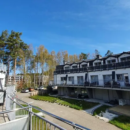 Apartment Z Tarasami: Mietowy Spokoj, Romantyczna Szarosc & Niebieska Elegancja Pobierowo