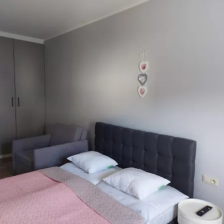 Z Tarasami Miętowy Spokój 15 Romantyczna Szarość 16 Niebieska Elegancja 17 Maksymalnie Dla 6 Osób