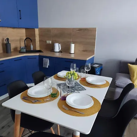 Apartment Z Tarasami: Mietowy Spokoj, Romantyczna Szarosc & Niebieska Elegancja Pobierowo