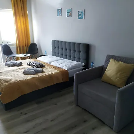 Z Tarasami Miętowy Spokój 15 Romantyczna Szarość 16 Niebieska Elegancja 17 Maksymalnie Dla 6 Osób *