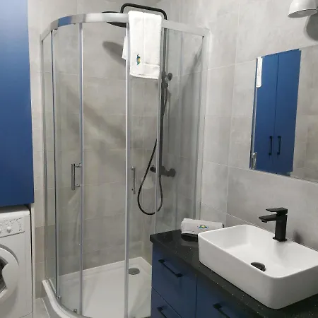 Z Tarasami Miętowy Spokój 15 Romantyczna Szarość 16 Niebieska Elegancja 17 Maksymalnie Dla 6 Osób *